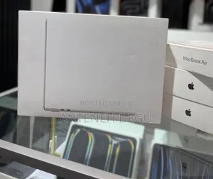 New Laptop Apple MacBook Air 16GB Apple M4 SSD 256GB