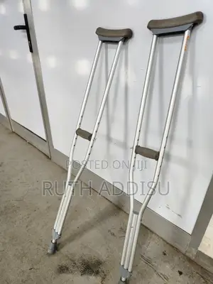 Crutches𧙕你crutches費用axillary Bilateral Crutches型態crutches