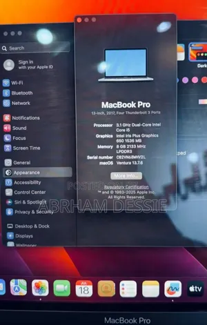 New Laptop Apple MacBook Pro 2017 8GB SSD 256GB