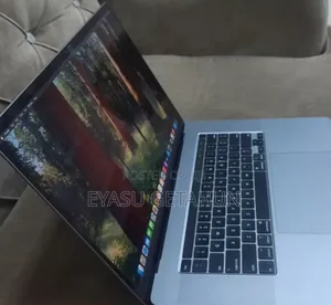 New Laptop Apple MacBook Pro 2019 32GB Intel Core I9 SSD 512GB