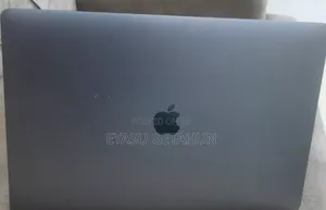 New Laptop Apple MacBook Pro 2019 32GB Intel Core I9 SSD 512GB