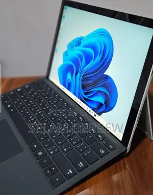 New Laptop Microsoft Surface Pro 7 8GB Intel Core I5 SSD 128GB