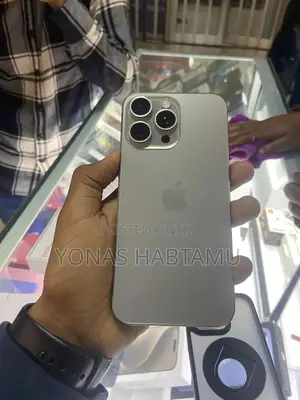 New Apple iPhone 15 Pro Max 256 GB