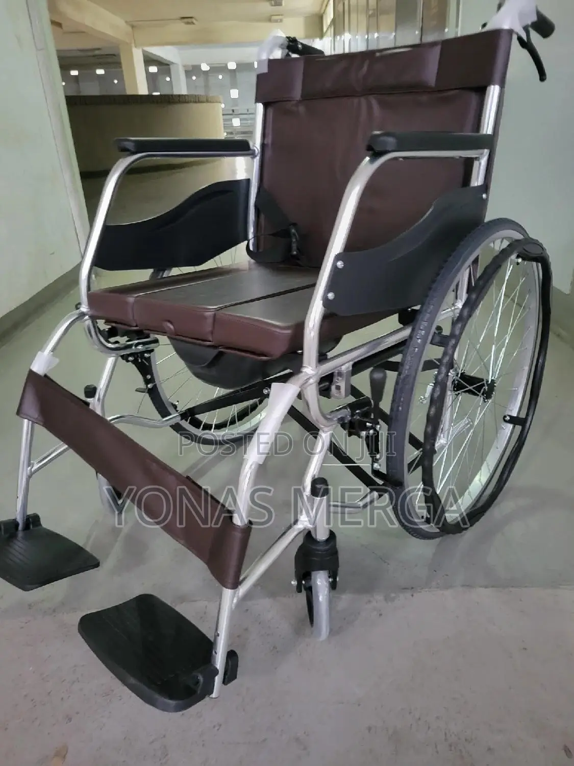 Toilet Wheelchair晓هwheel/Personal Hygiene Needs More Easily.
