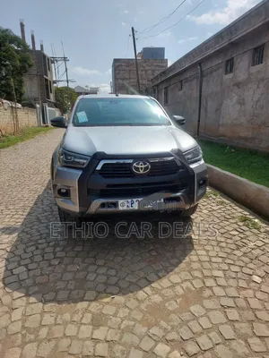 Toyota Hilux 2021 Silver