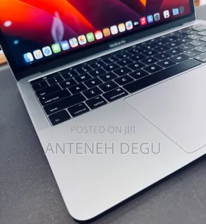 New Laptop Apple MacBook Pro 2017 8GB Intel Core I5 SSD 256GB