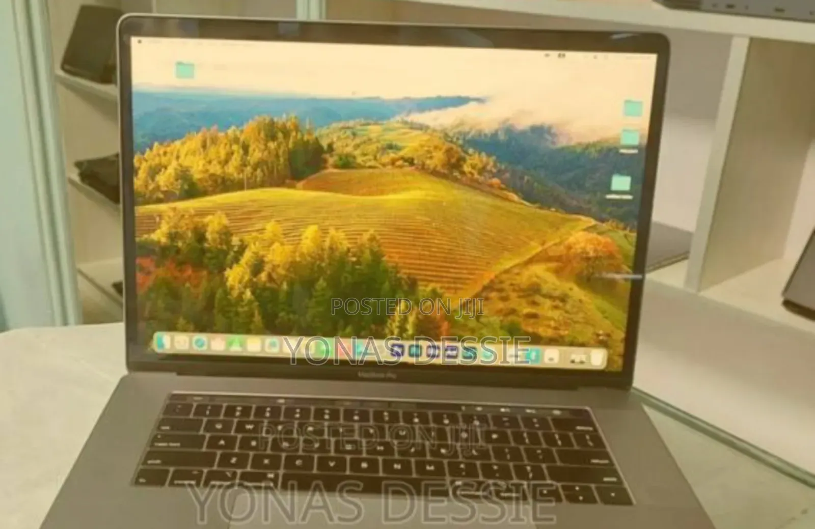 New Laptop Apple MacBook Pro 2019 16GB Intel Core i7 SSD 512GB
