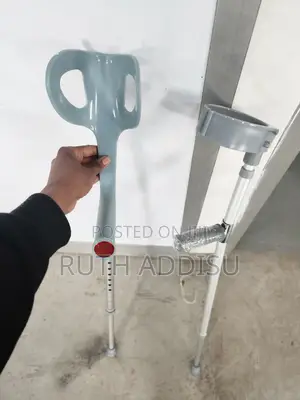 Crutches型式elbow Ceutches𠴲我elbow Crutches尨瓶crutches New