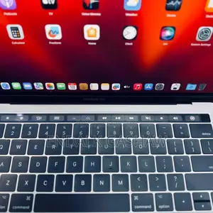 New Laptop Apple MacBook 2017 8GB Intel Core I5 SSD 256GB