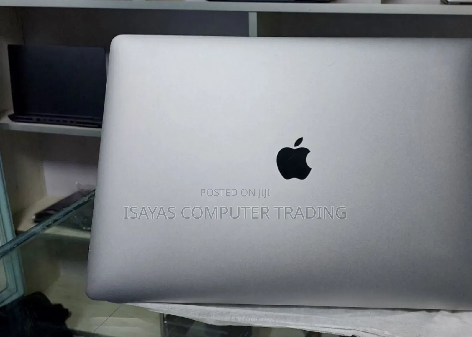 New Laptop Apple MacBook Pro 2019 16GB Intel Core I7 SSD 512GB