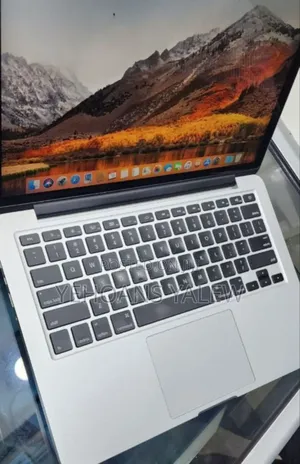 New Laptop Apple MacBook Pro 2015 8GB Intel Core I5 SSD 256GB