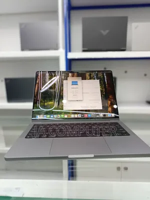 New Laptop Apple MacBook Pro 2021 M1 32GB Apple M1 Pro SSD 512GB