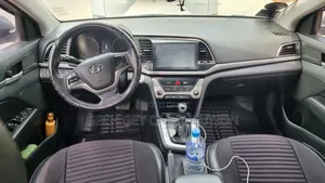 Hyundai Avante 2017 Gray