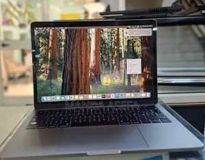 New Laptop Apple MacBook Pro 2019 8GB Intel Core I5 SSD 256GB