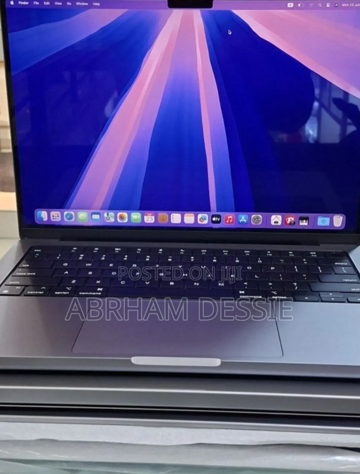 New Laptop Apple MacBook 16GB Apple M1 SSD 1T