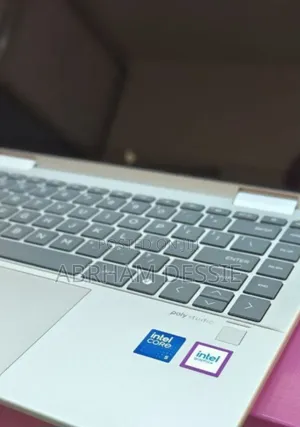 New Laptop HP Envy X360 8GB Intel Core Ultra 5 SSD 512GB