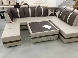 Space-Optimized 8 Seater Leather Sofa With Table.
