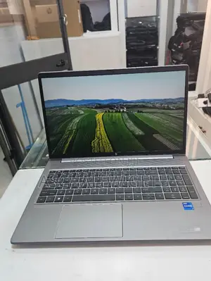 New Laptop HP ZBook 14 32GB Intel Core I7 SSD 1T