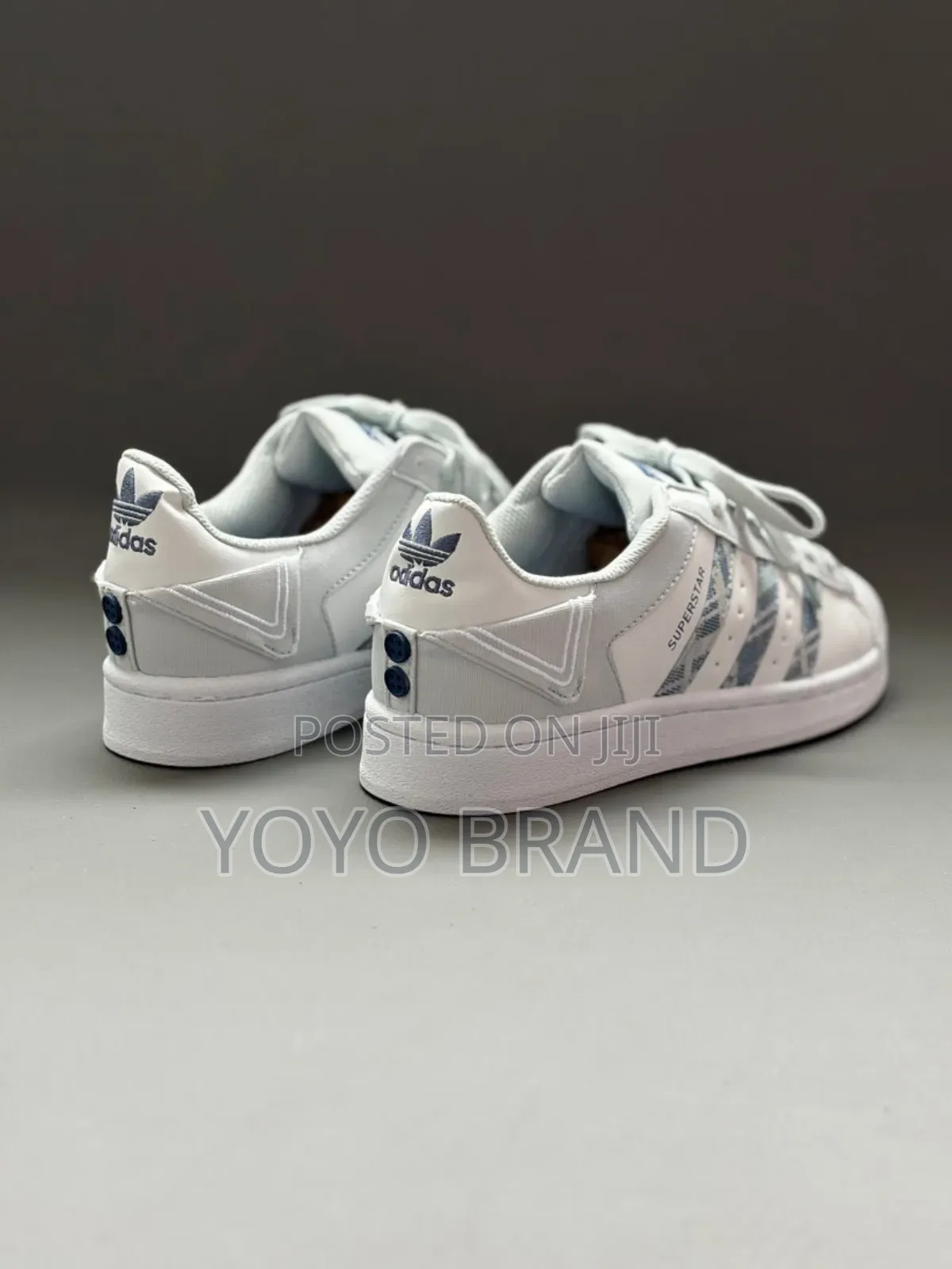 Adidas Old School