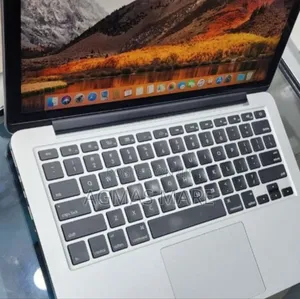 New Laptop Apple MacBook Pro 2017 8GB Intel Core I5 SSD 256GB