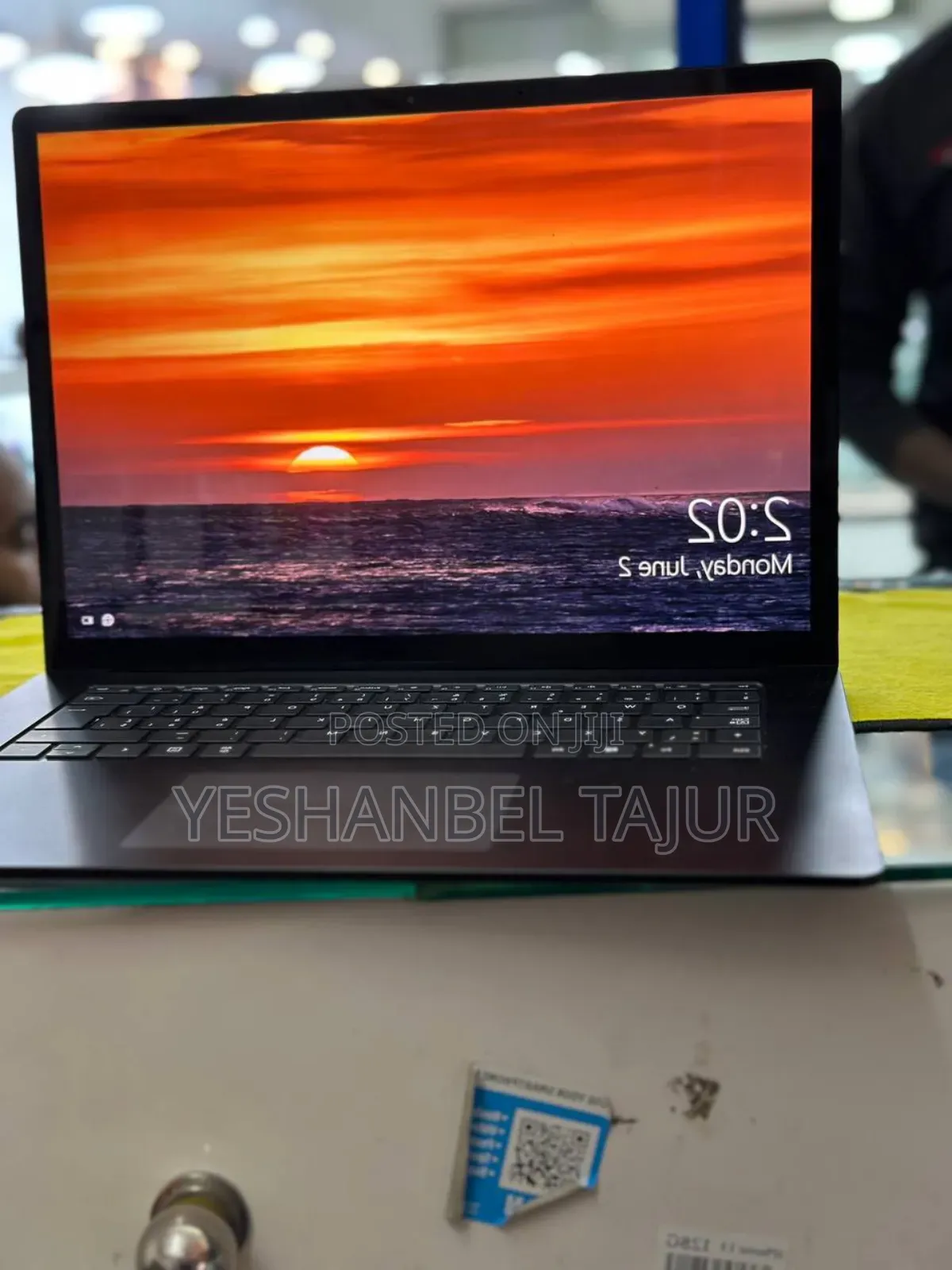 New Laptop Microsoft Surface Book 3 8GB Intel Core i5 SSD 512GB