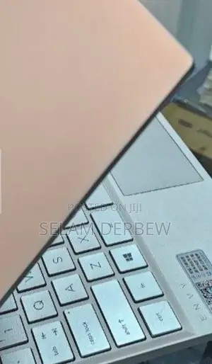 New Laptop HP Envy 13 8GB Intel Core I5 SSD 1T