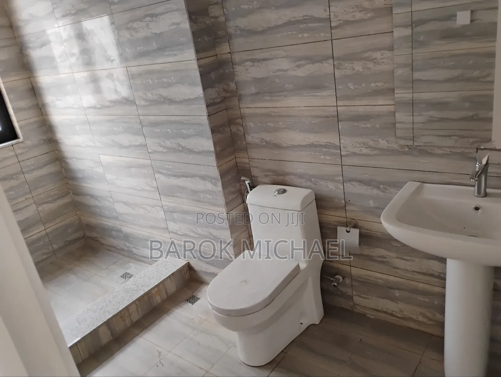3bdrm Apartment in Jambo, Kirkos for sale