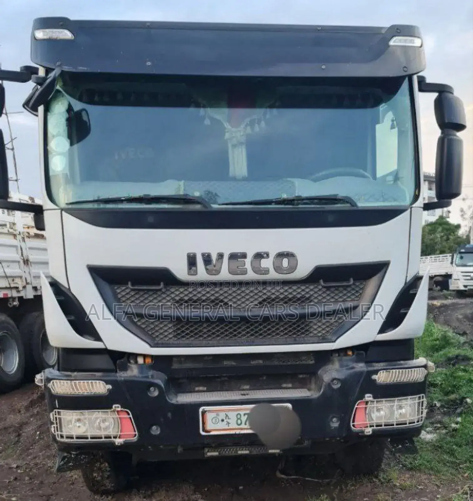 Iveco ባላቶኒ ከነተሳቢው •2017 •87 ሽ ታርጋ