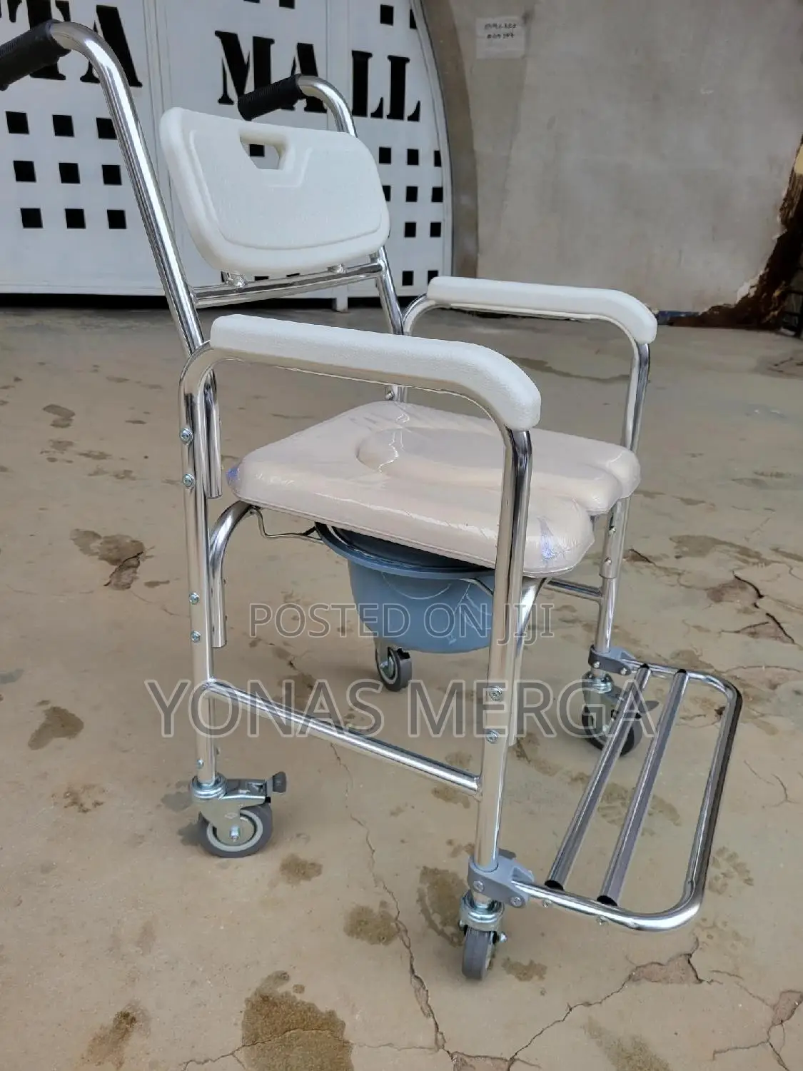 Pot/Shower Chair塚參commode Chairتتmulti-Functional坦0pot Chair