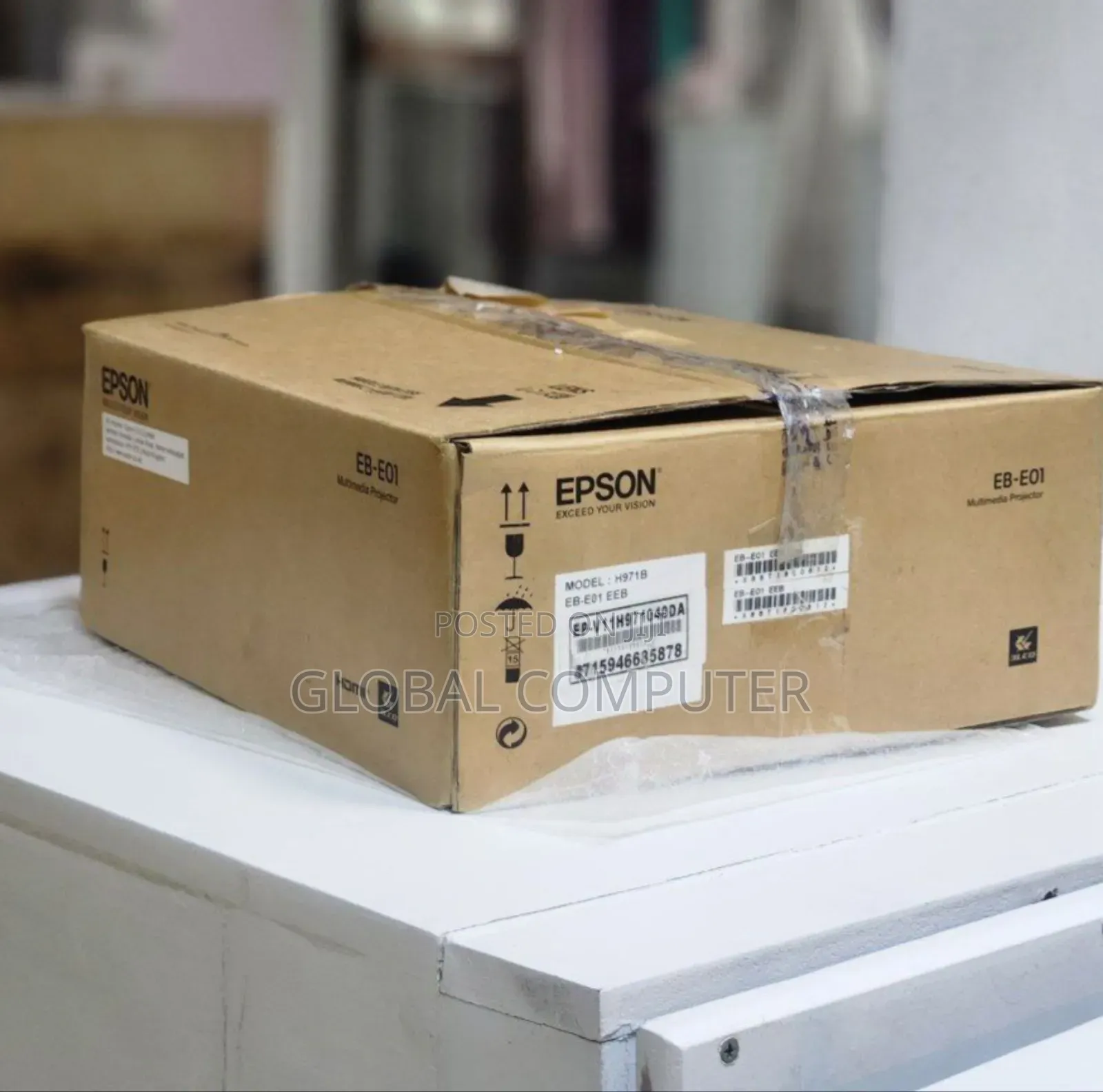 Epson Eb E01