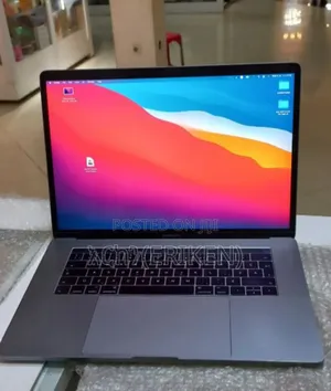 New Laptop Apple MacBook Pro 2016 16GB Intel Core I7 SSD 256GB