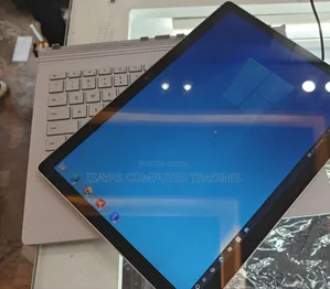 New Laptop Microsoft Surface 16GB Intel Core I7 SSD 256GB