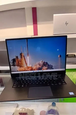 New Laptop Dell Precision 5540 16GB Intel Core I7 SSD 512GB