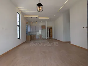 6bdrm Villa in East Shewa for sale