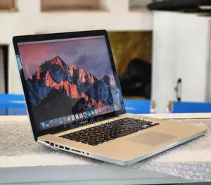 Laptop Apple MacBook Pro 2010 4GB Intel Core i7 SSD 512GB
