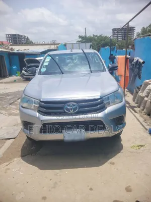 Toyota Hilux 2017 Silver