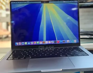 New Laptop Apple MacBook Pro M1 16GB Apple M1 Pro SSD 512GB