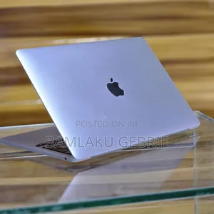 New Laptop Apple MacBook Air 2022 M2 8GB Apple M2 SSD 256GB