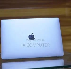 New Laptop Apple MacBook Pro 2022 M2 8GB Apple M2 SSD 256GB