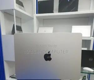 New Laptop Apple MacBook Air 2024 M3 13-Inch 16GB Apple M3 SSD 512GB