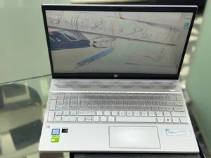 New Laptop HP Pavilion 15 8GB Intel Core i5 SSD 1T