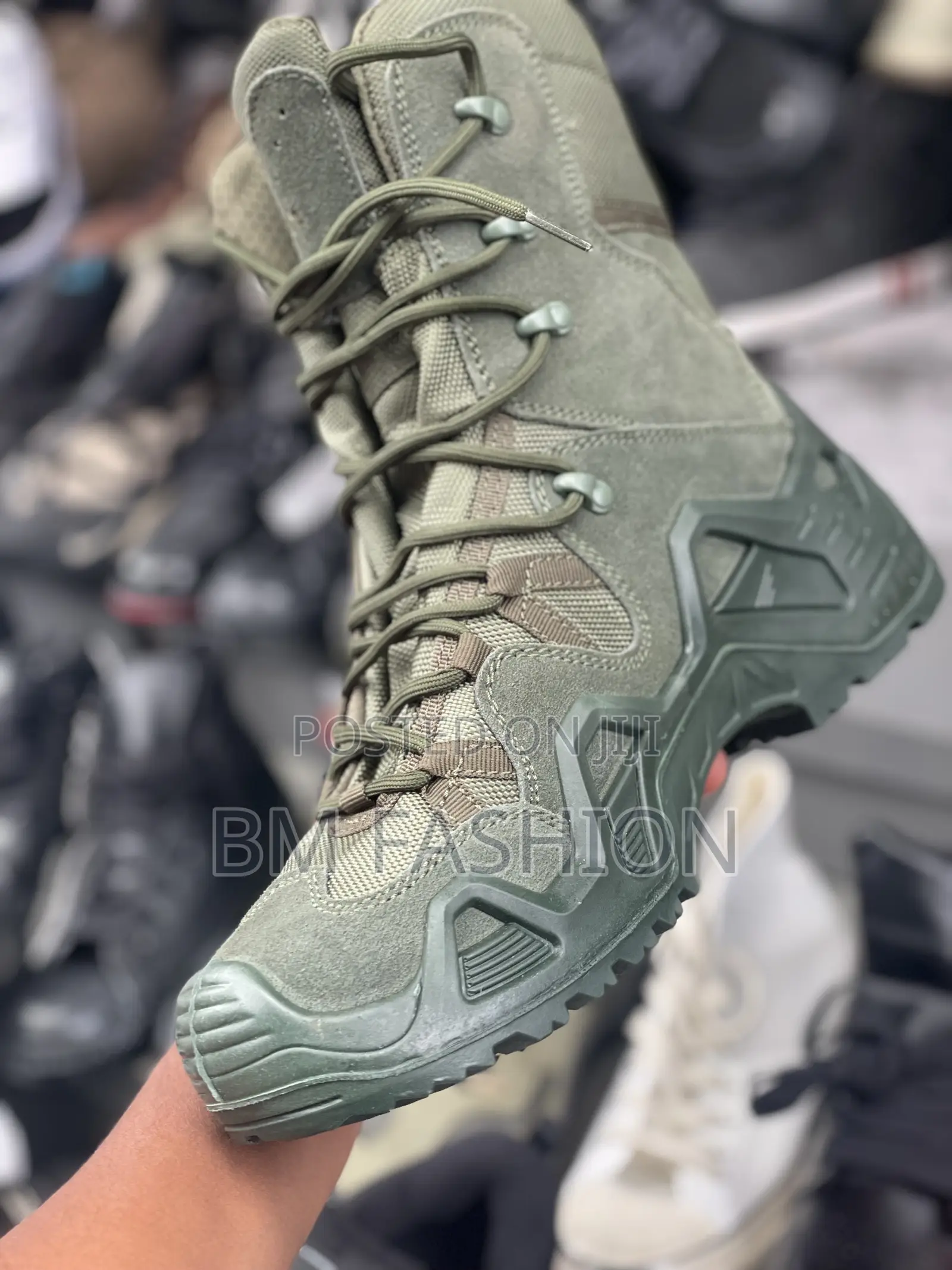 Lowa American Boots
