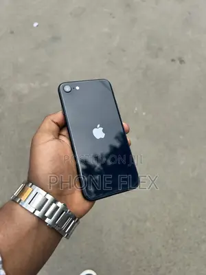 Apple iPhone SE (2022) 64 GB Black
