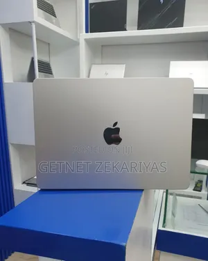 New Laptop Apple MacBook Air 2024 M3 13-Inch 16GB Apple M3 SSD 512GB
