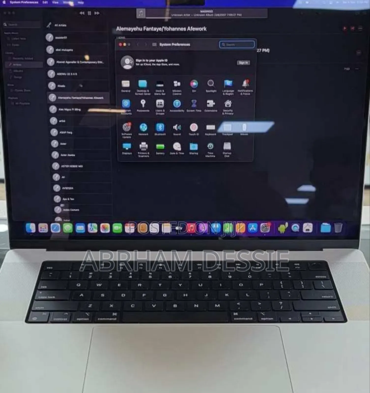 New Laptop Apple MacBook Pro M1 16GB Intel Core I9 SSD 1T
