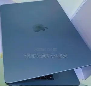 New Laptop Apple MacBook Air 2022 M2 16GB Intel Core M2 SSD 256GB