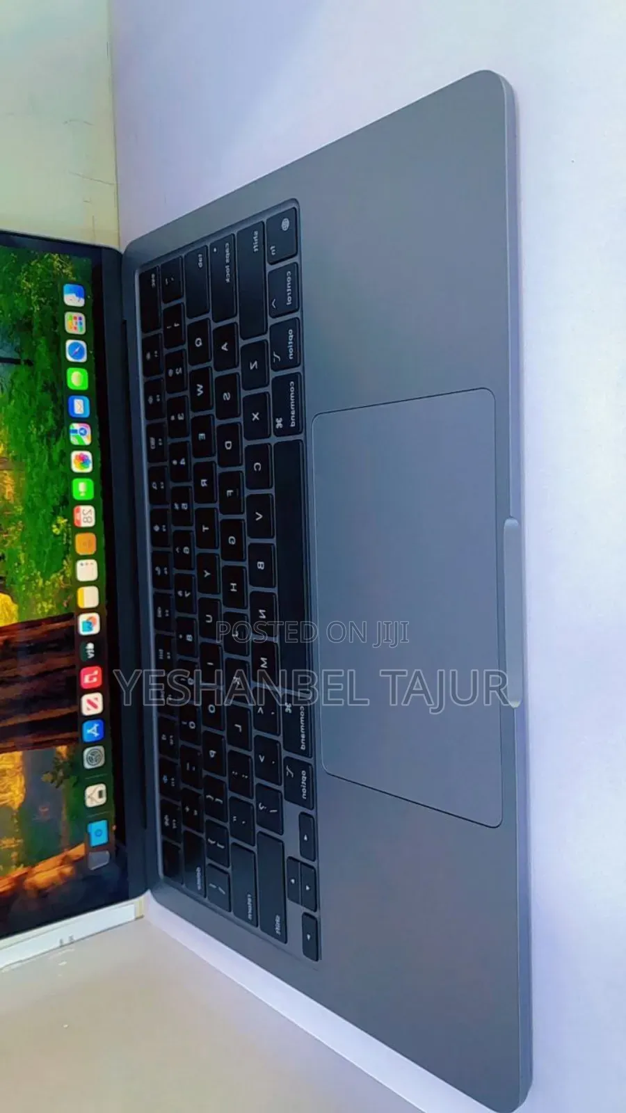 New Laptop Apple MacBook Air 2022 M2 16GB Apple M2 SSD 256GB
