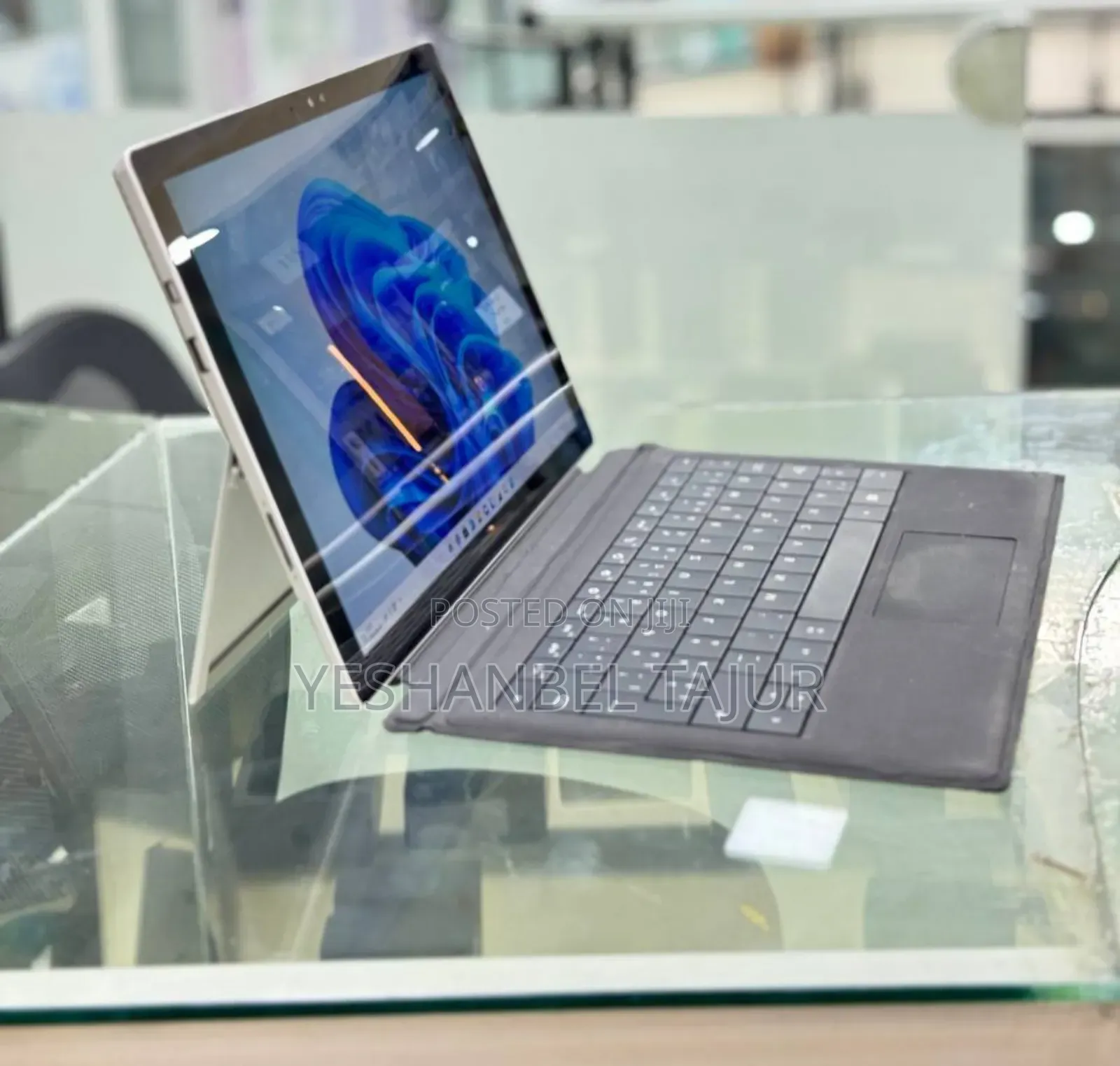 New Laptop Microsoft Surface Pro 16GB Intel Core I7 SSD 256GB