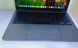 New Laptop Apple MacBook Air 2022 M2 16GB Intel Core I7 SSD 256GB