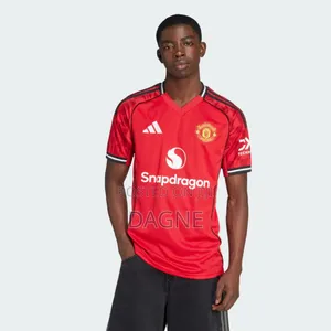 Manchester United 2025-2026 Home Kit